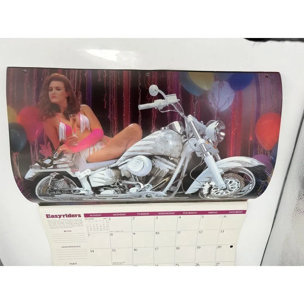 1996 Easyriders Swimsuit Calendar  - Great Condition‎ Fun Bikini Photos - Glossy